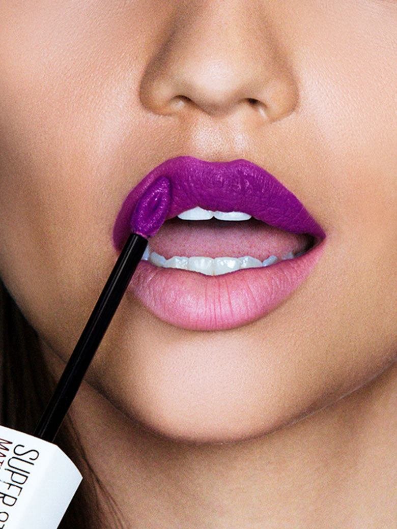 Maybelline lipstick Super Stay matte step by step step2